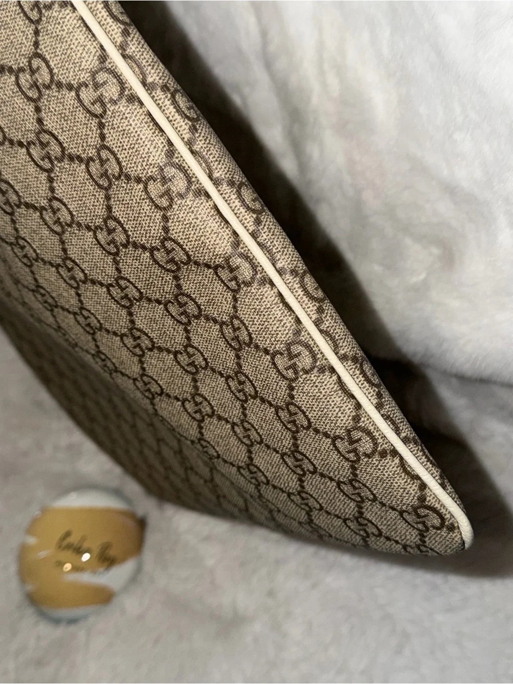 Gucci GG Canvas‎ Supreme Flat Tote